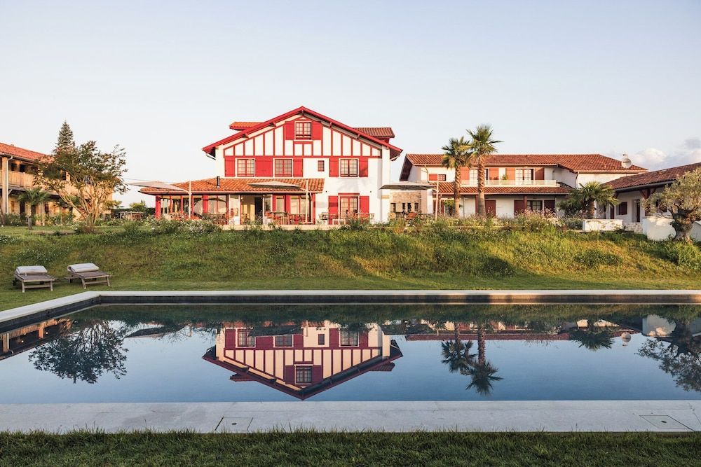 Hôtel INDARRA & SPA - Piscine 1