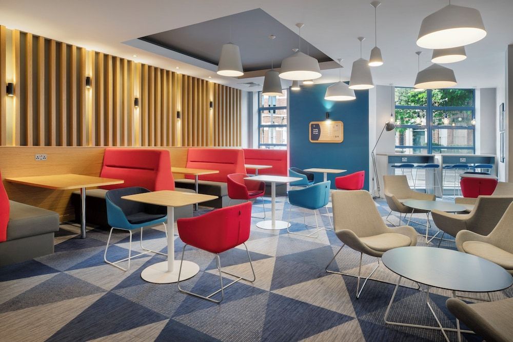 Holiday Inn Express BELFAST CITY by IHG 1