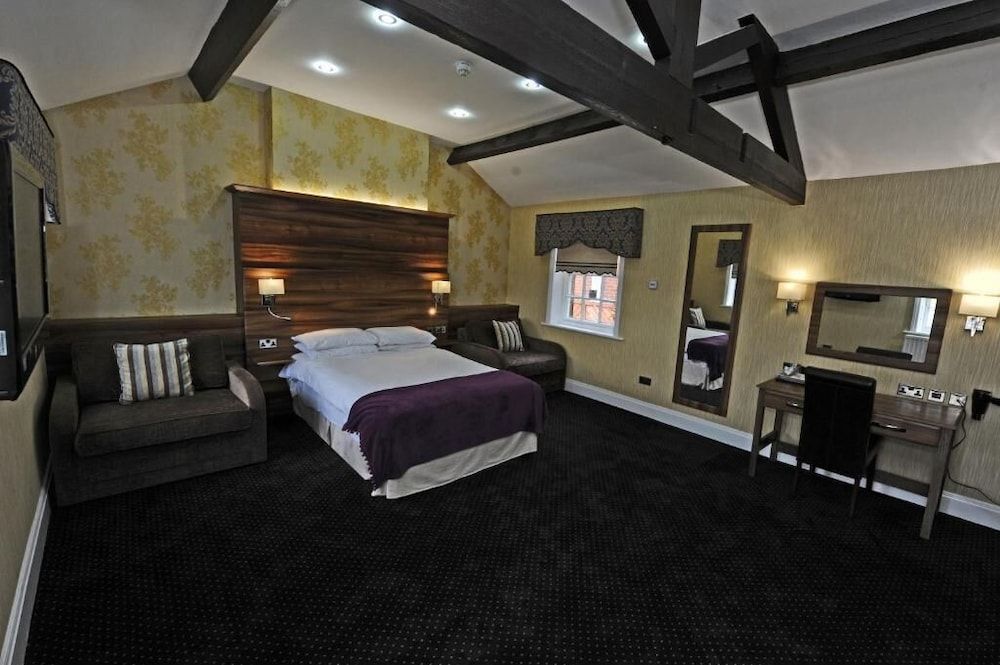 Kings Croft Hotel 1