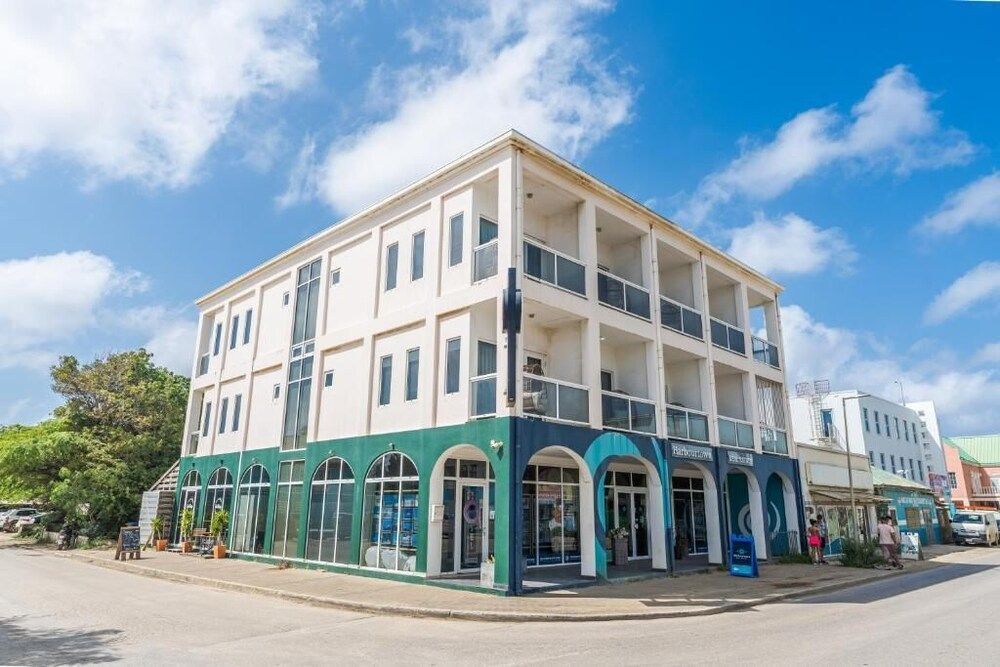 Kralendijk Boutique Hotel 1