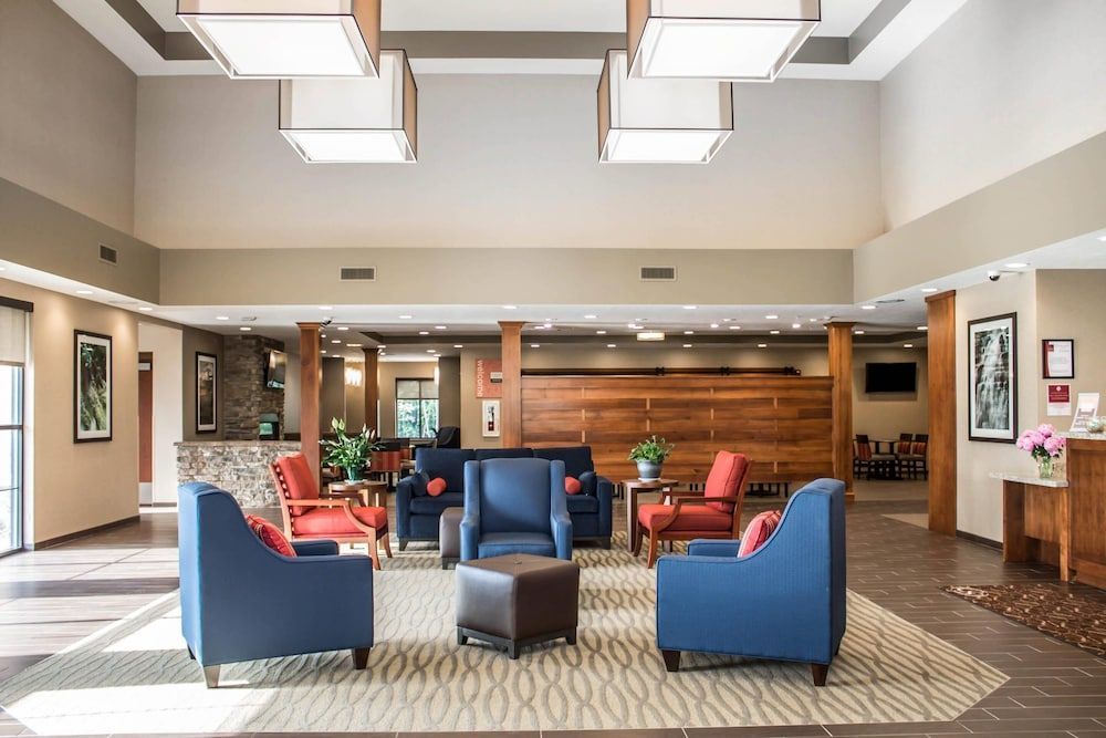 Comfort Suites Hartville-North Canton 2