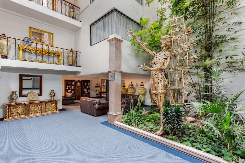 Radisson Hotel & Convention Center Toluca 2