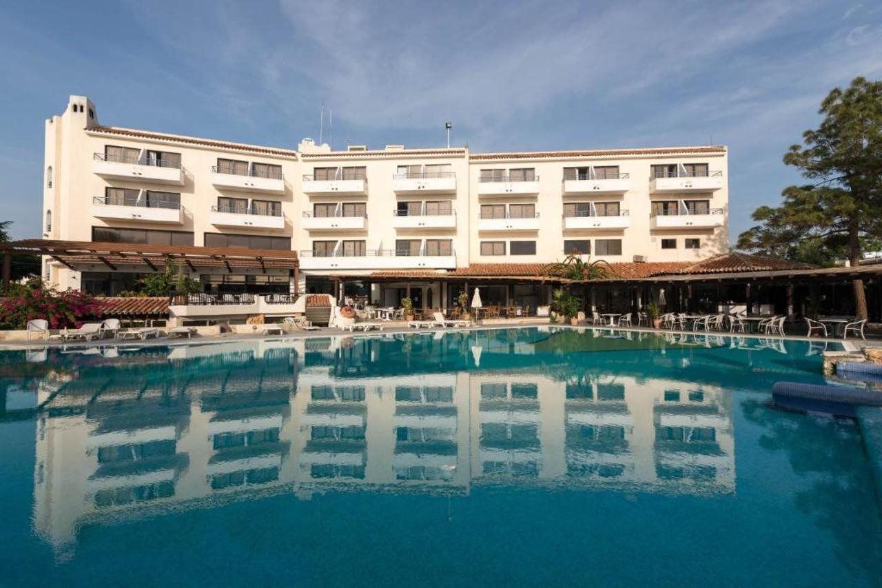 Paphos Gardens Apartments 2