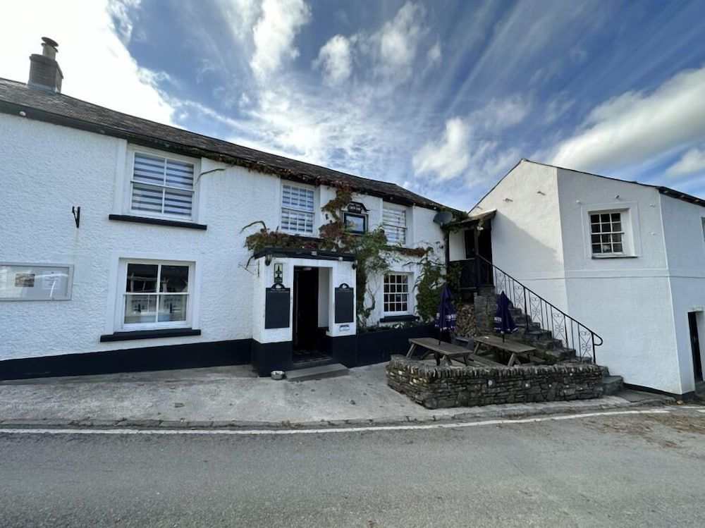 The Ship Inn Lerryn 1
