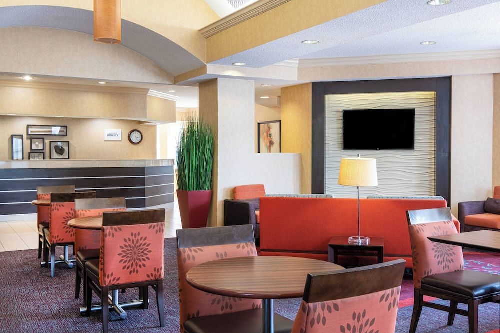 Residence Inn by Marriott Evansville East 2