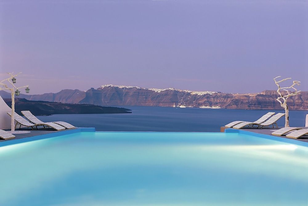Astarte Suites 1