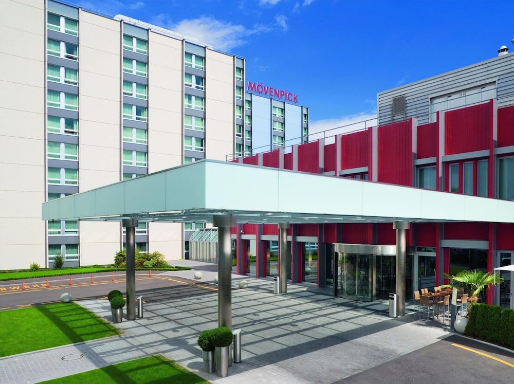 Movenpick Hotel Zurich Airport 1