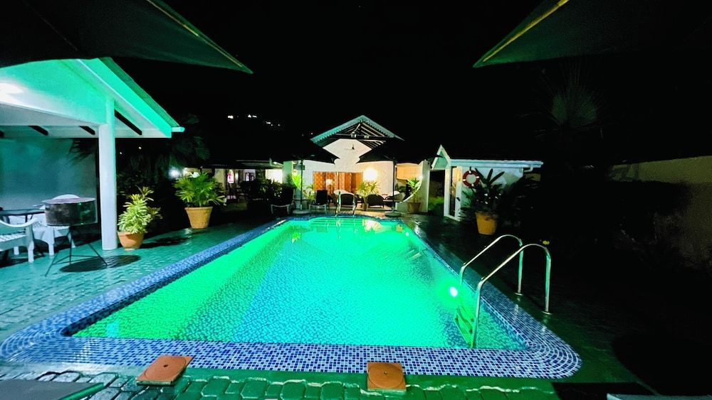 Villa Caballero 1