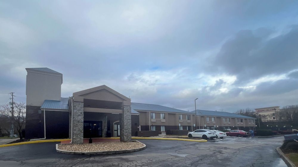 Studio 6 Suites - Knoxville, TN - Downtown 1