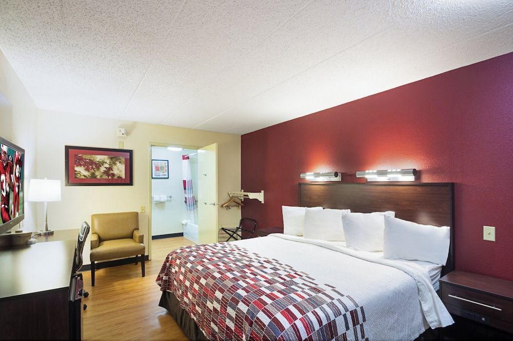 Red Roof Inn Cincinnati East - Beechmont 1