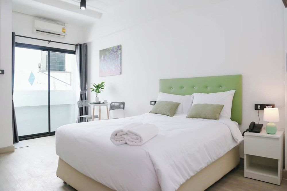 Chana Bangkok Hotel 1