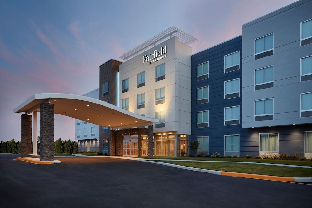 Fairfield by Marriott Inn & Suites Middletown 1