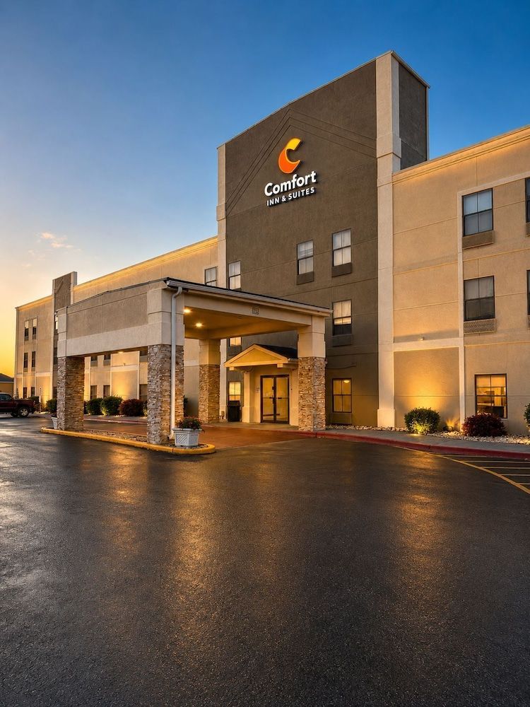 Comfort Inn & Suites Harvey - Chicago Southland 1