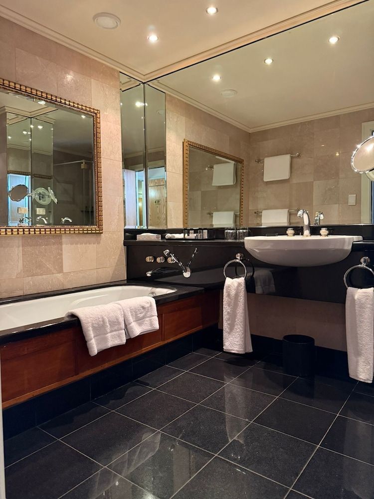 Royal Majestic Hotel 1
