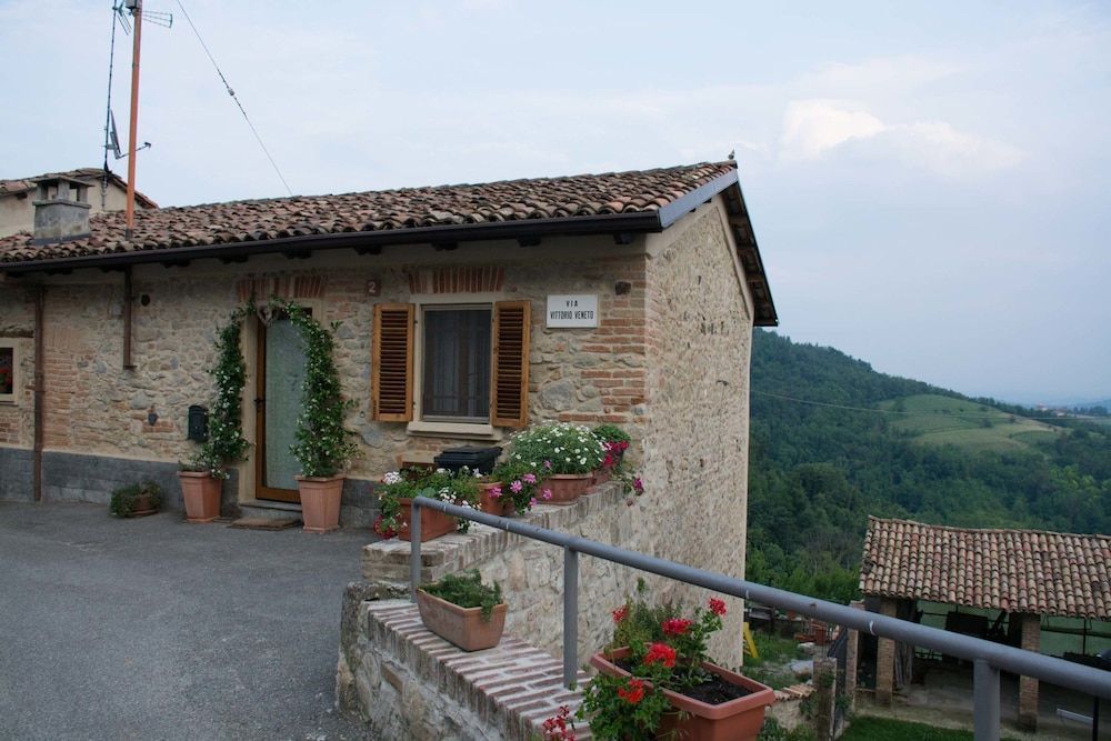 B&B Monferrato La Casa Sui Tetti 1
