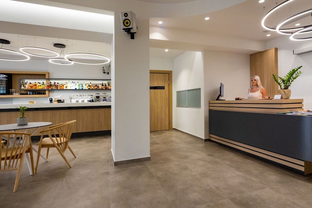 Epavli Grace Hotel 2