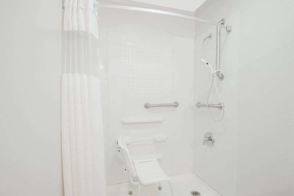 Travelodge by Wyndham Mansfield 2