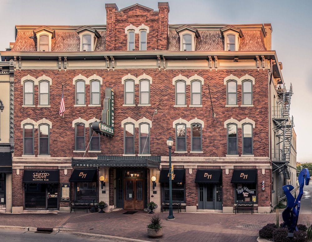 The Black Hawk Hotel 1