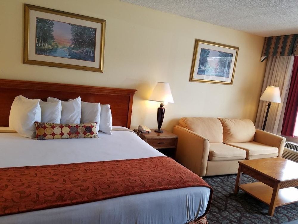 Sun Inn & Suites 2