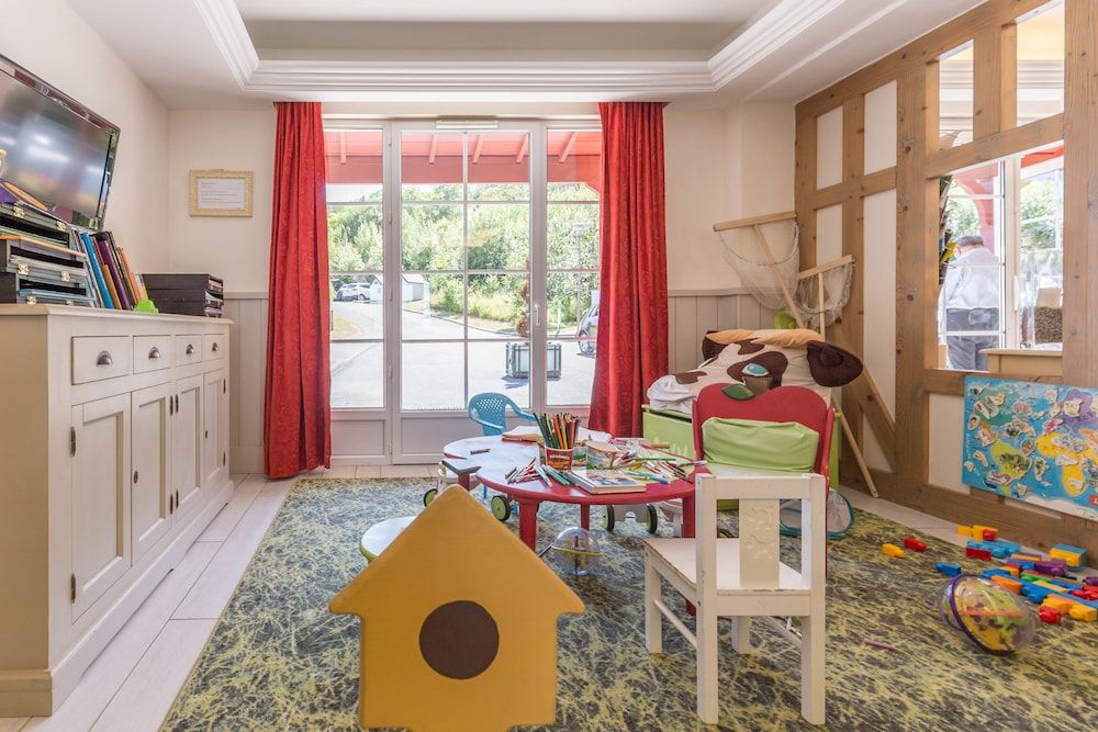 Pierre & Vacances Premium Residence & Spa Houlgate 2