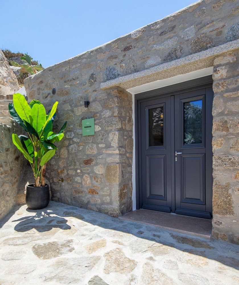 Ikies of Mykonos 2