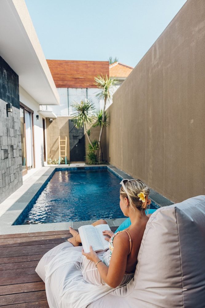 Taj Maza Sunset Villas 1