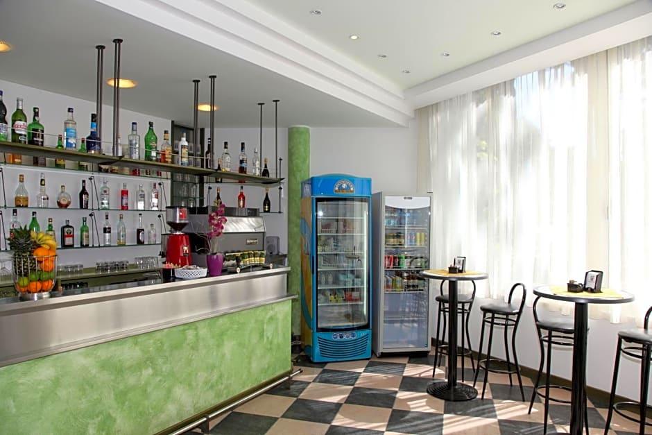 Hotel Carlton 1
