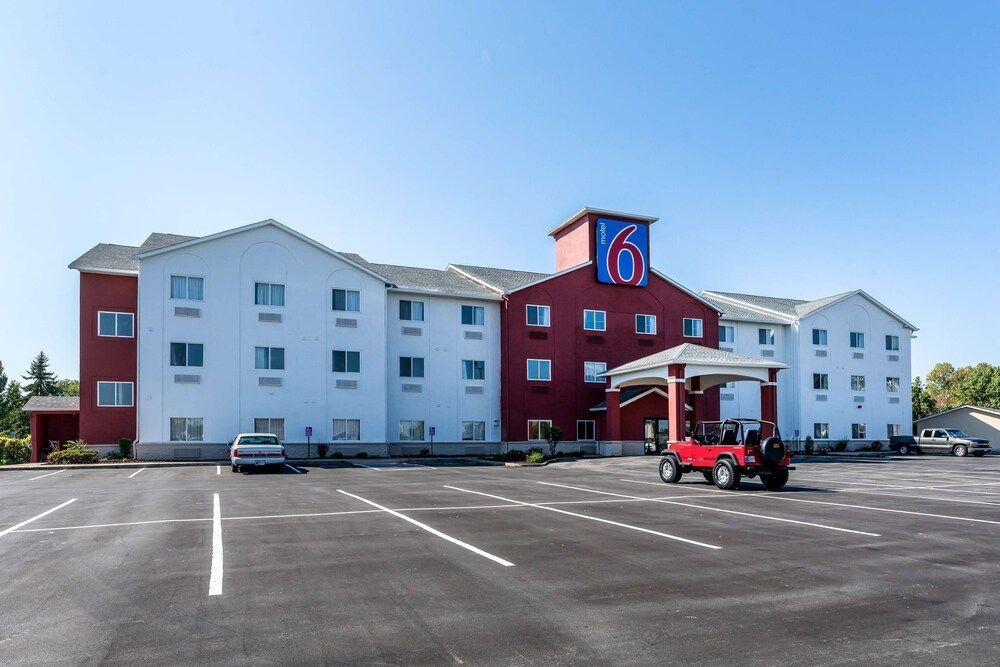 Motel 6-Indianapolis, IN - Southport 1