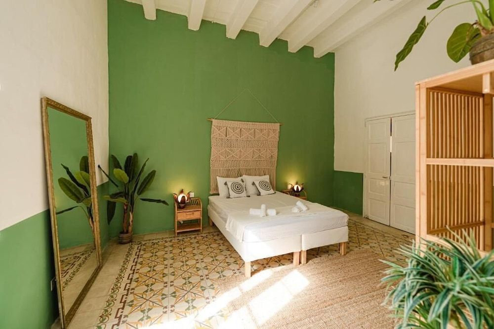 Senglea Jungle Palazzo 1