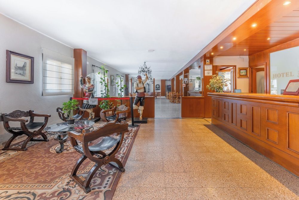 Hotel Mora 2
