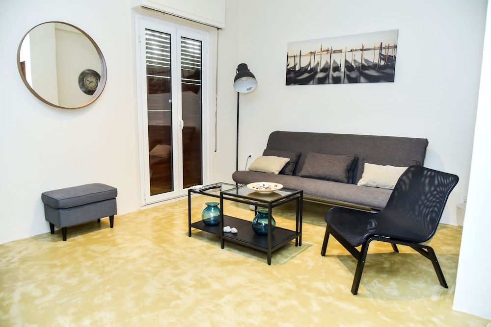 Central apartment at Echarxia 2 beds for 5 pers by MPS 1