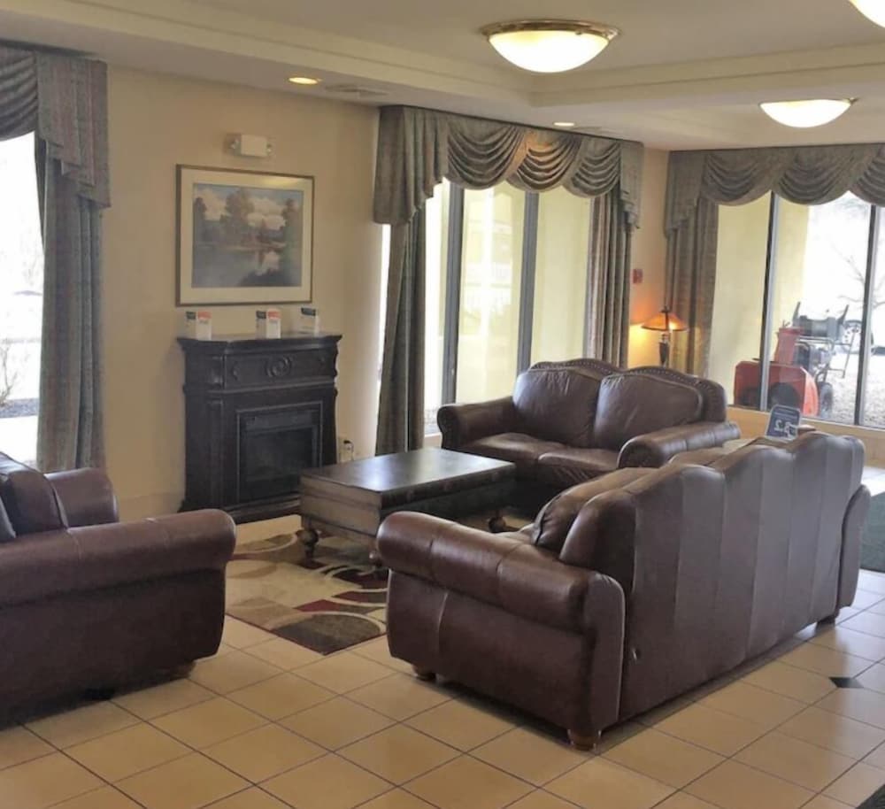 Danville Suite 2
