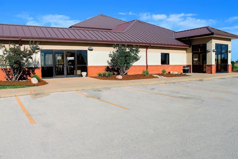 Americas Best Value Inn-Fredonia 1