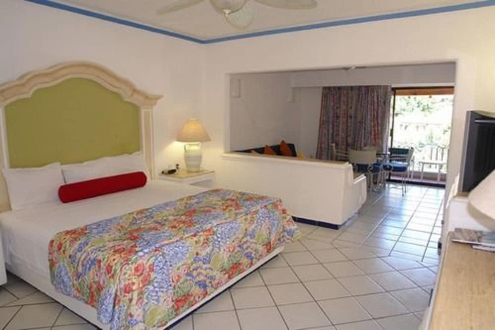 Special Offer, Unbeatable Location - 2BR Suite 2
