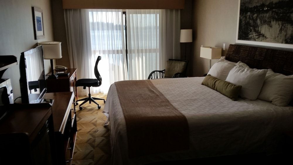 DoubleTree by Hilton Silverdale 2
