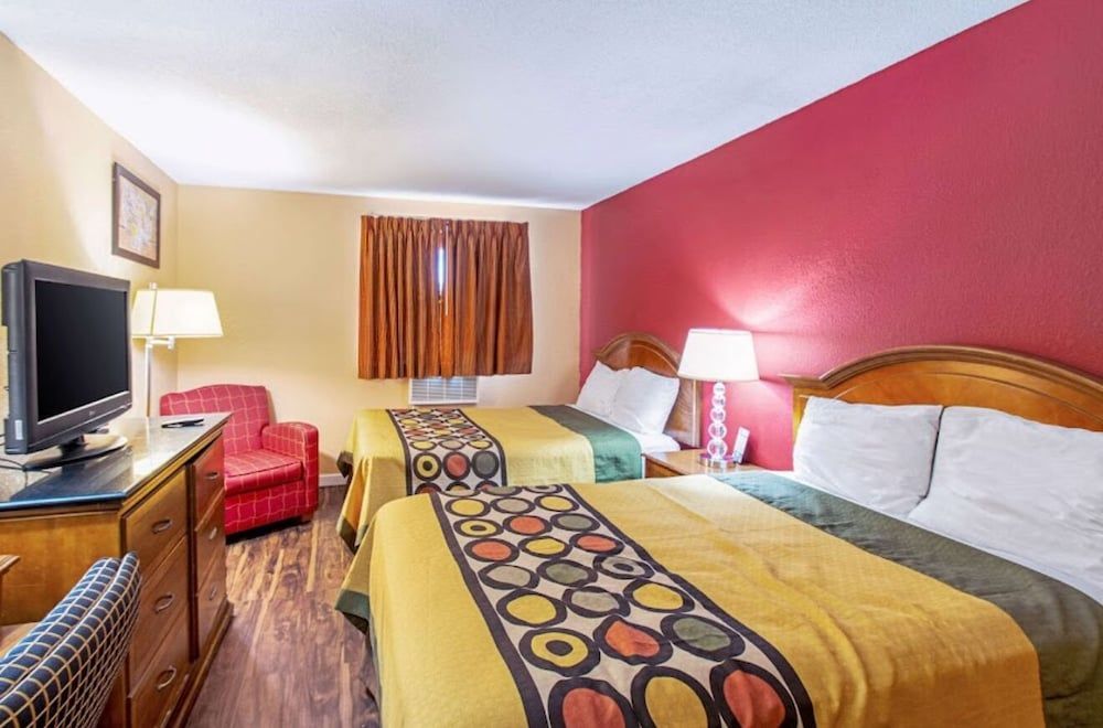 Utica Stay Inn 2