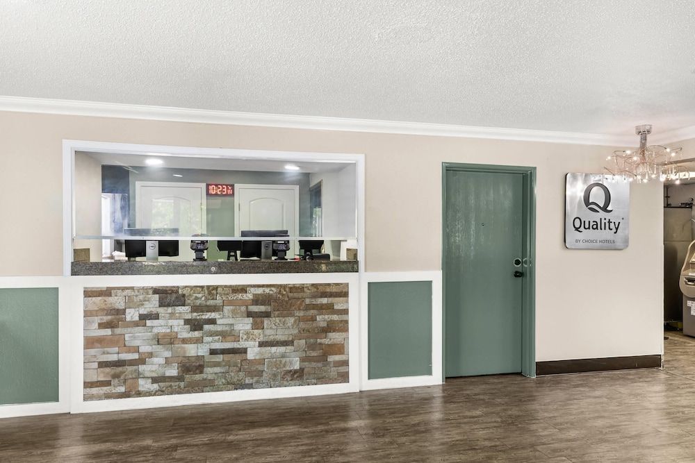 Quality Inn Atlanta Airport - Central 2