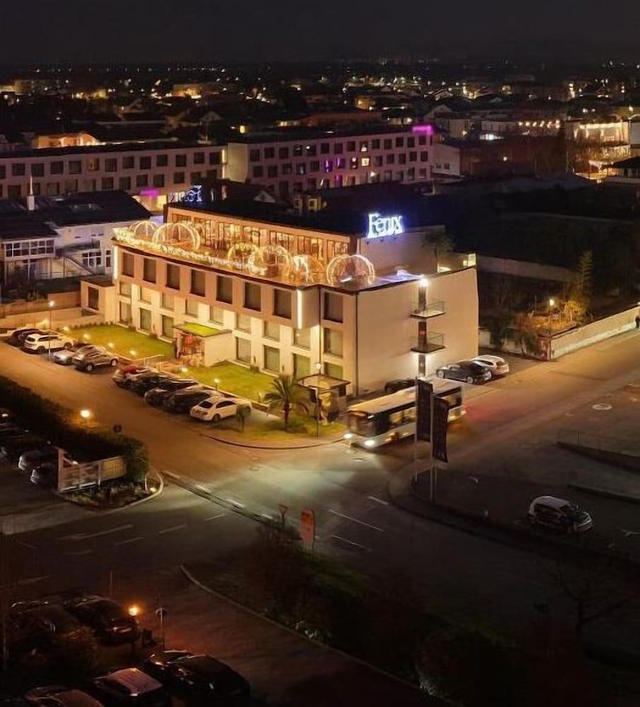 Hayat Sky Hotel 1