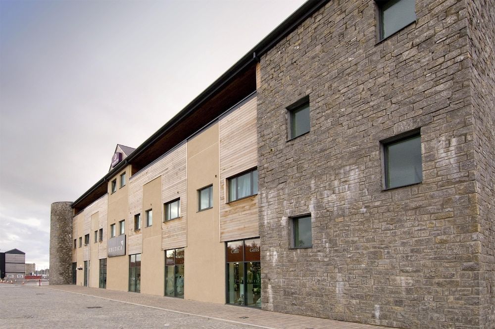 Premier Inn Caernarfon 1