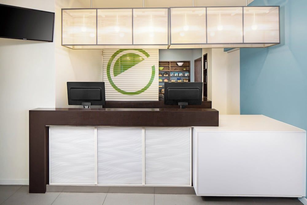 Element by Marriott Miami International Airport 2