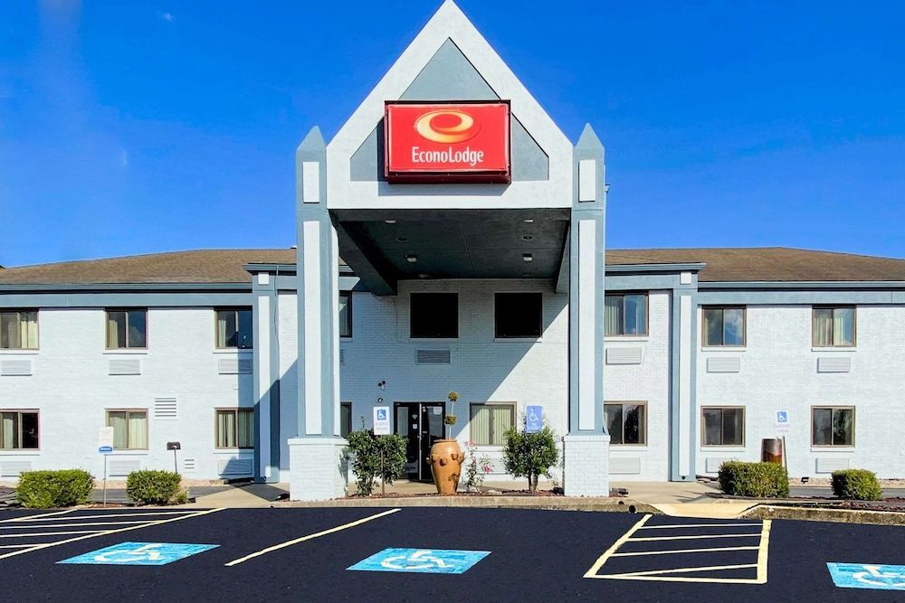 Econo Lodge Shelbyville 1