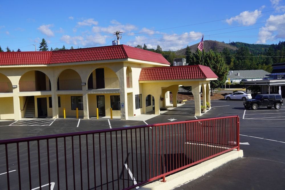 Timberland Inn & Suites 1