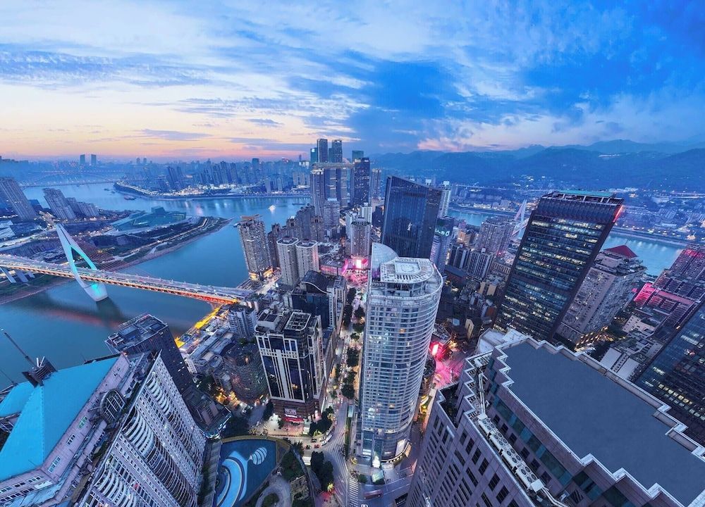 KW Sky View Hotel -Chongqing Jiefangbei Pedestrian Street Hongyadong Branch 1