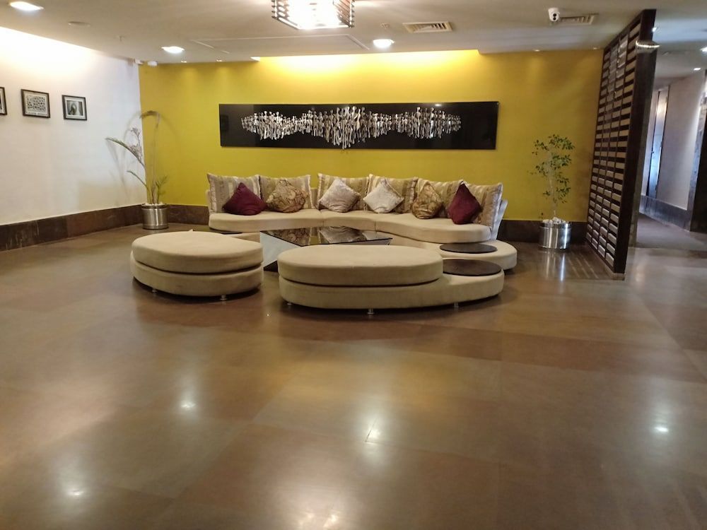 Ramada by Wyndham Ajmer 2