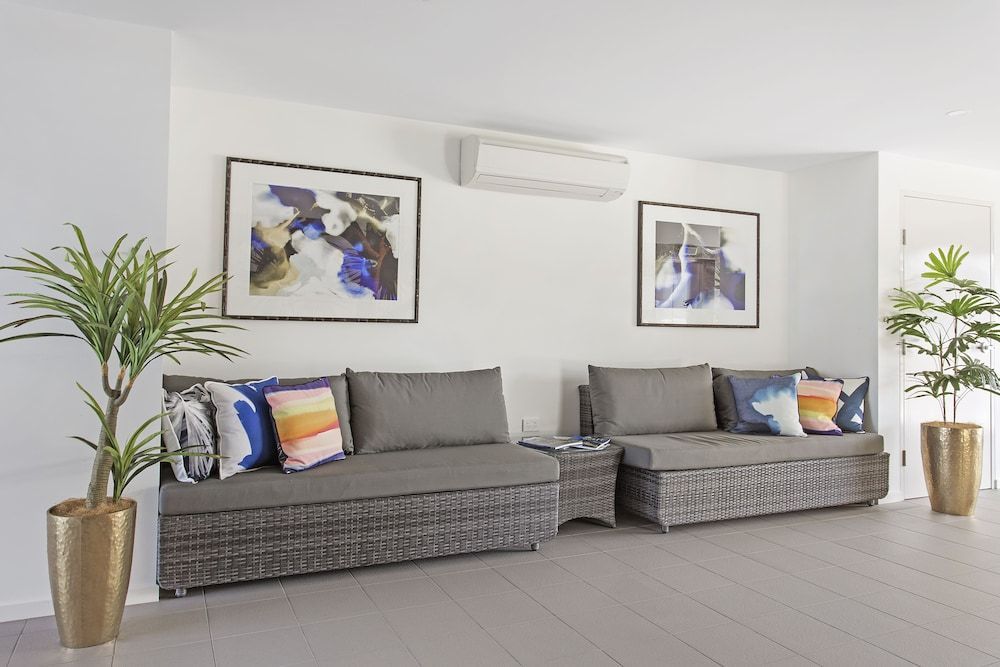North Shore Oceanside Kawana 2