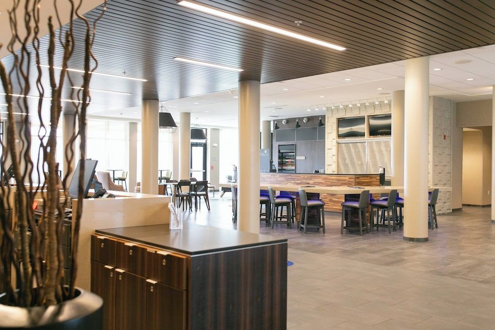 Courtyard by Marriott Elkhart 2