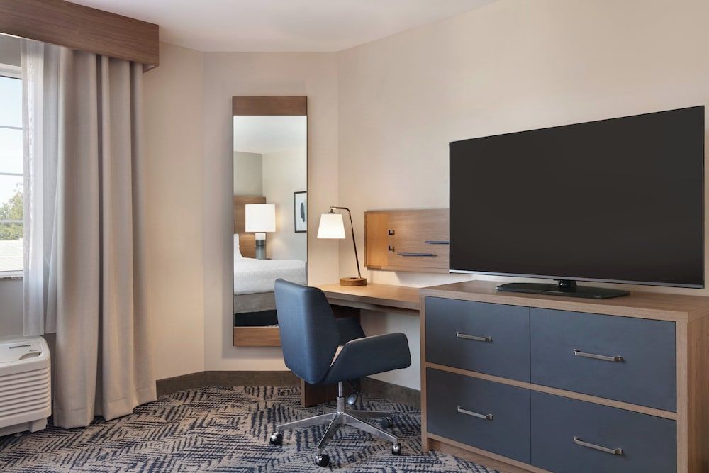 Candlewood Suites Frederick by IHG 2