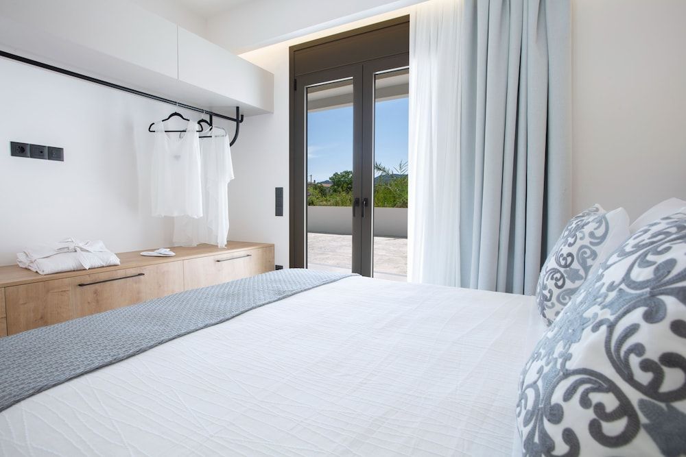 Achillion Suites 1