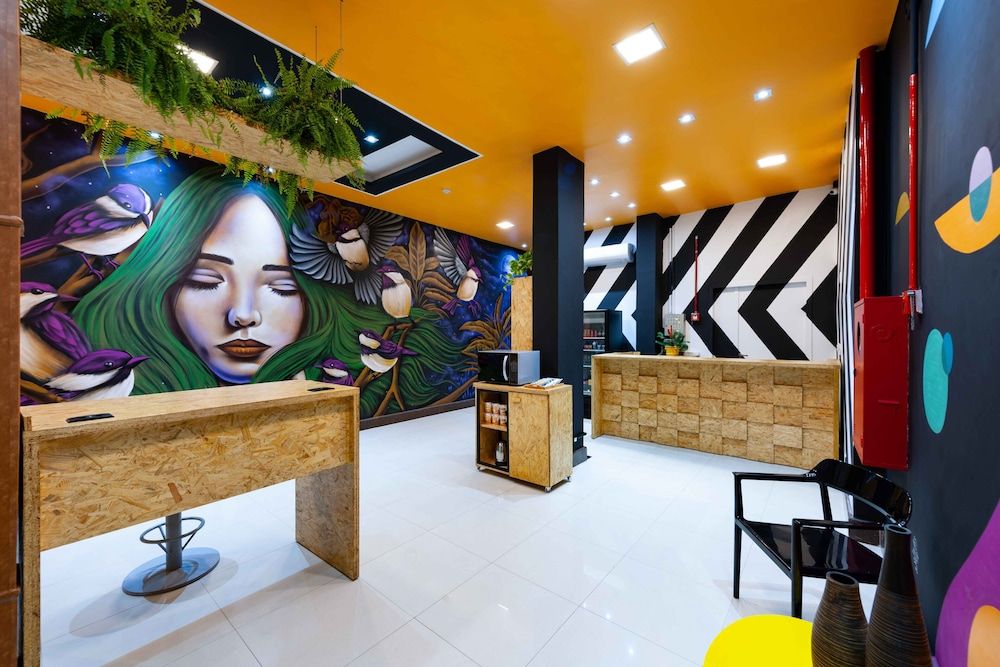 Mural Living Hotel Manaus 1