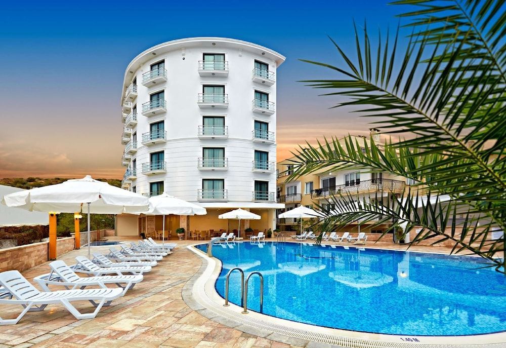 Ayvalik Cinar Hotel 1